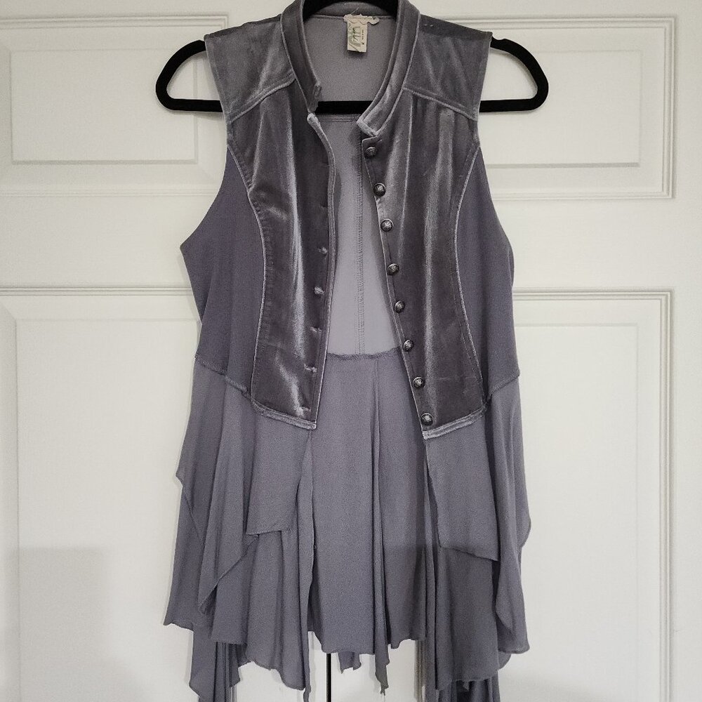 Super cute vest